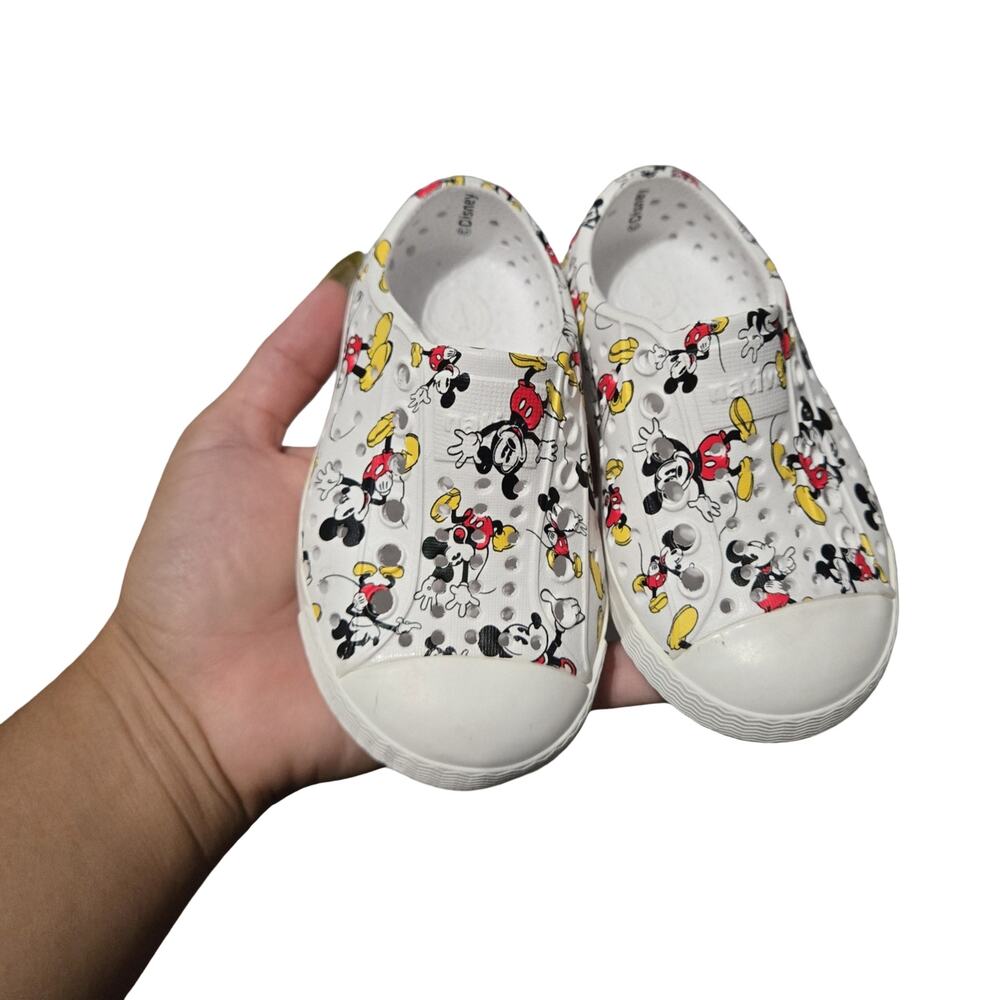 Native × Disney Mickey Mouse Jefferson Shoes Size: 5